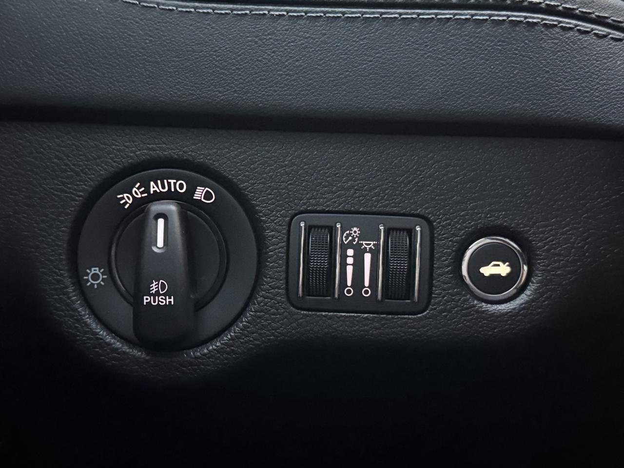 2023 Dodge Charger SXT AWD*Leather*Sunroof*Camera*BSM*Warraty! Photo