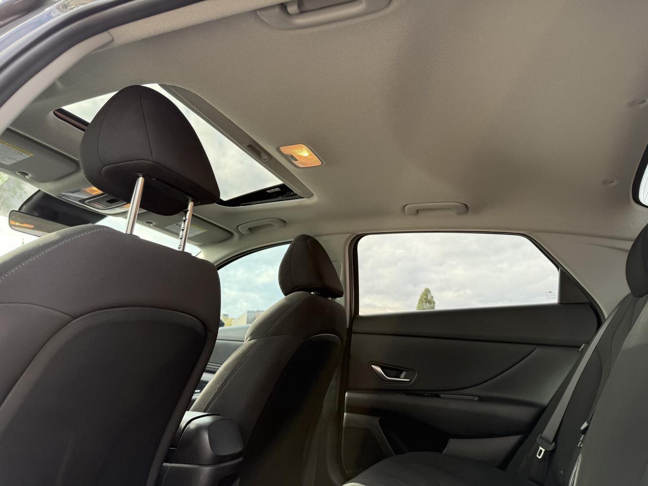 2024 Hyundai Elantra Preferredw-Tech Pkg * One Owner * Hyundai Warranty Photo