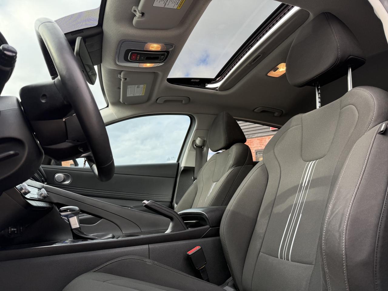 2024 Hyundai Elantra Preferredw-Tech Pkg l One Owner l Hyundai Warranty Photo