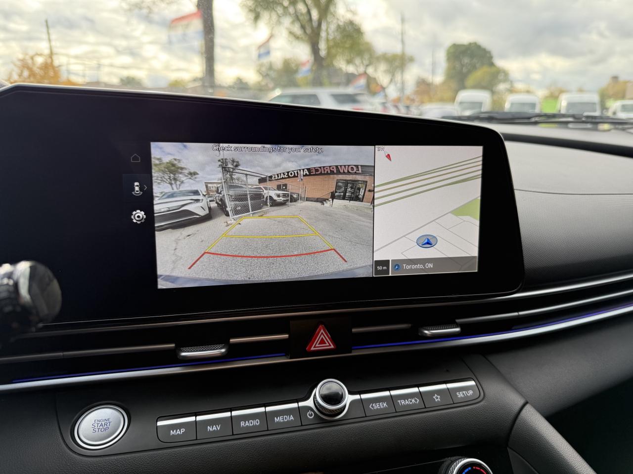 2024 Hyundai Elantra Preferredw-Tech Pkg * One Owner * Hyundai Warranty Photo