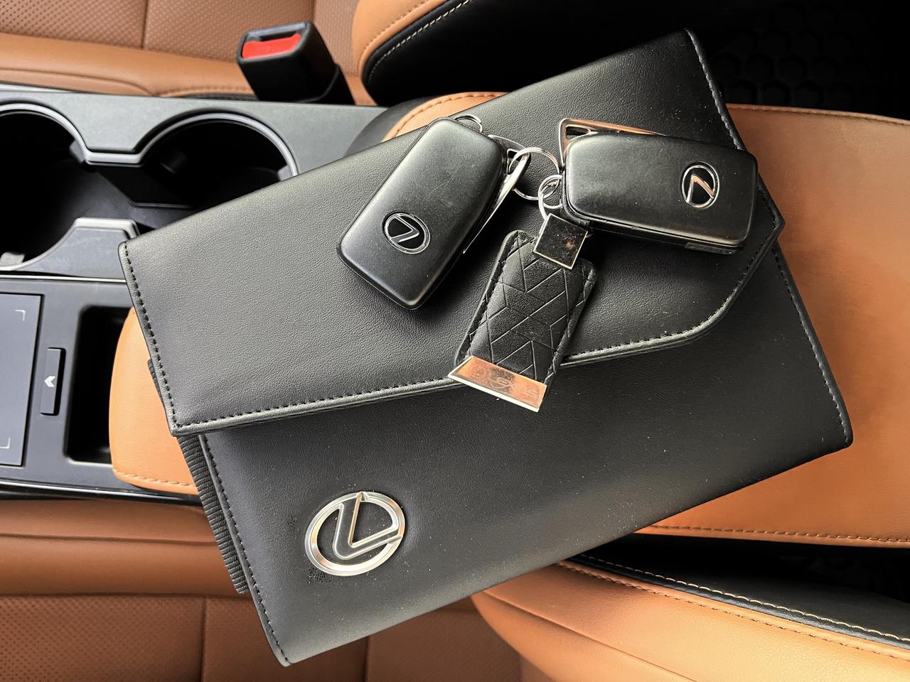 2024 Lexus IS No Accident l IS 300 AWD l  Grecian Water Blue l Photo