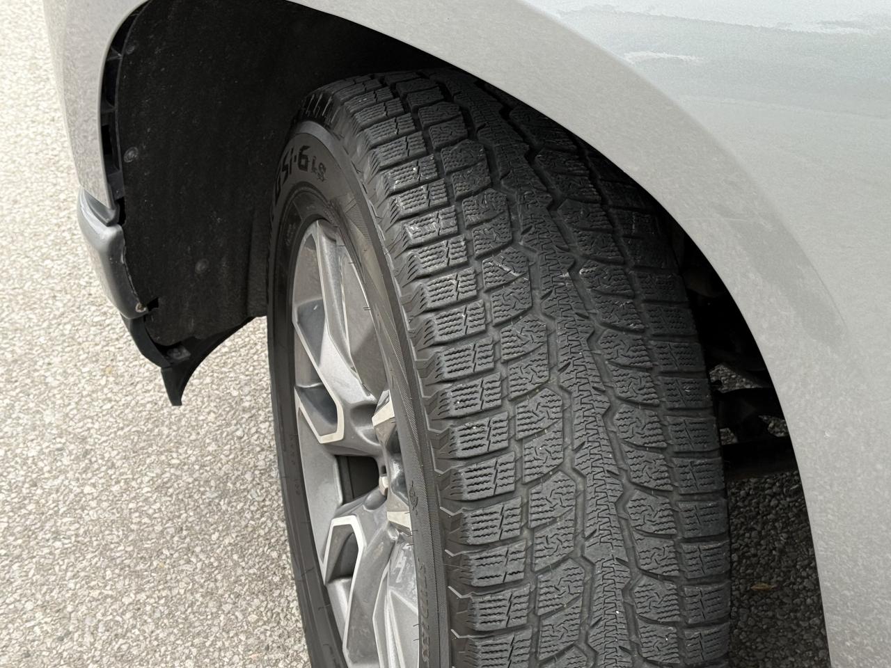 2021 Chevrolet Silverado 1500 4WD * Crew Cab * 147 * RST * 5.7 * V8 * 5th Wheel Photo4