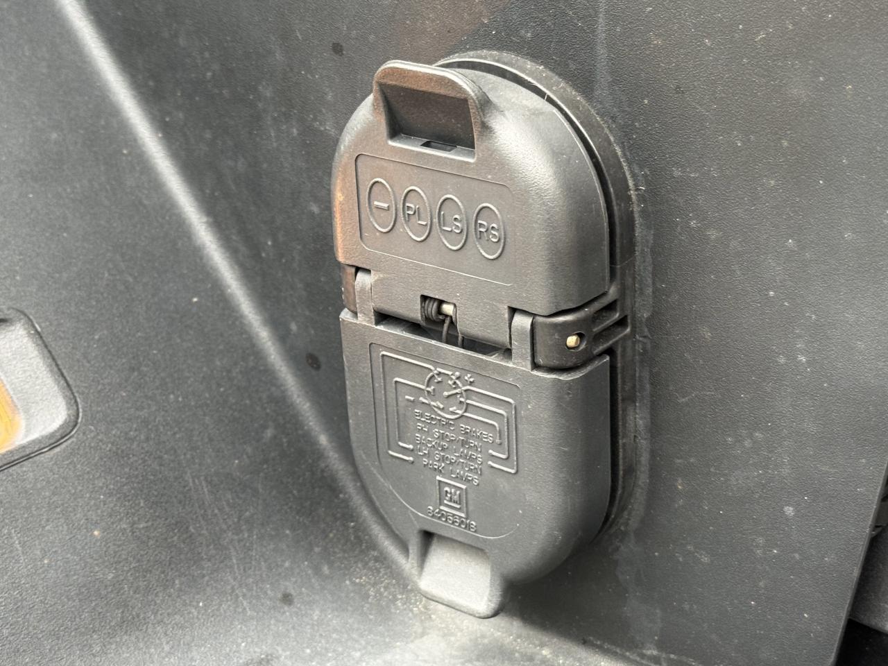 2021 Chevrolet Silverado 1500 4WD * Crew Cab * 147 * RST * 5.7 * V8 * 5th Wheel Photo