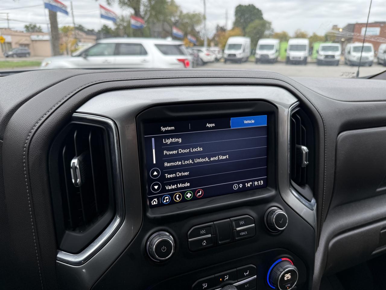 2021 Chevrolet Silverado 1500 4WD * Crew Cab * 147 * RST * 5.7 * V8 * 5th Wheel Photo