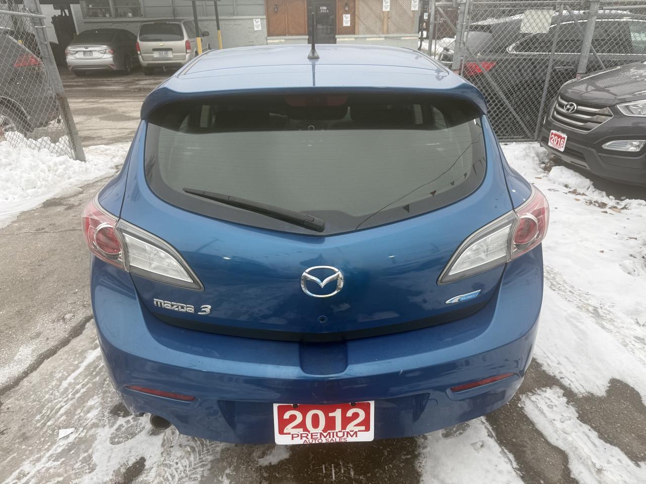 2012 Mazda MAZDA3 *** 3 YEAR WARRANTY INCLUDED *** Photo