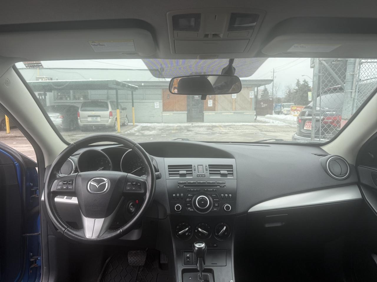 2012 Mazda MAZDA3 *** 3 YEAR WARRANTY INCLUDED *** Photo