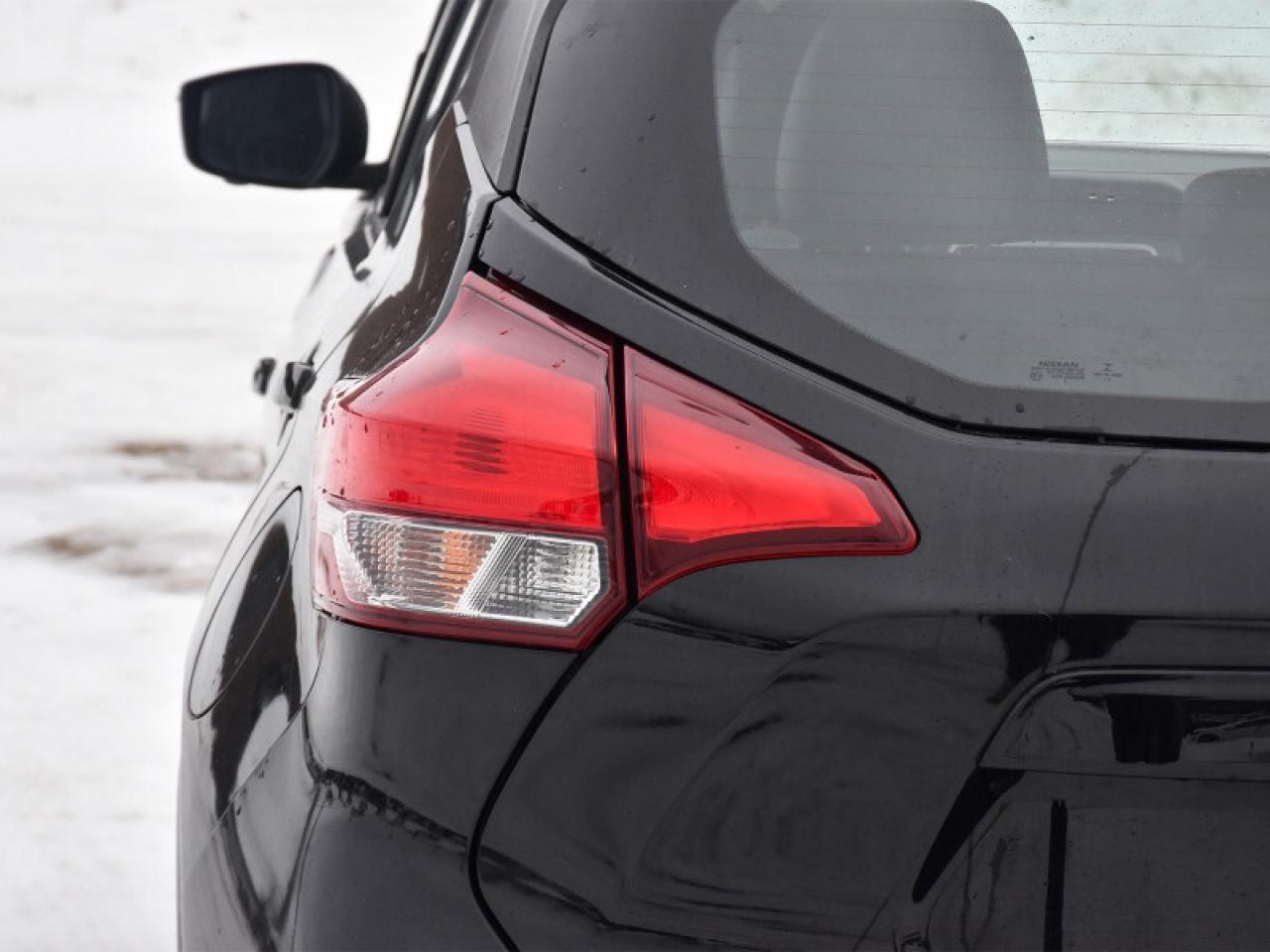 2019 Nissan Kicks SR   Bose Audio   Heated Seats   BSM   Rear Camera Photo