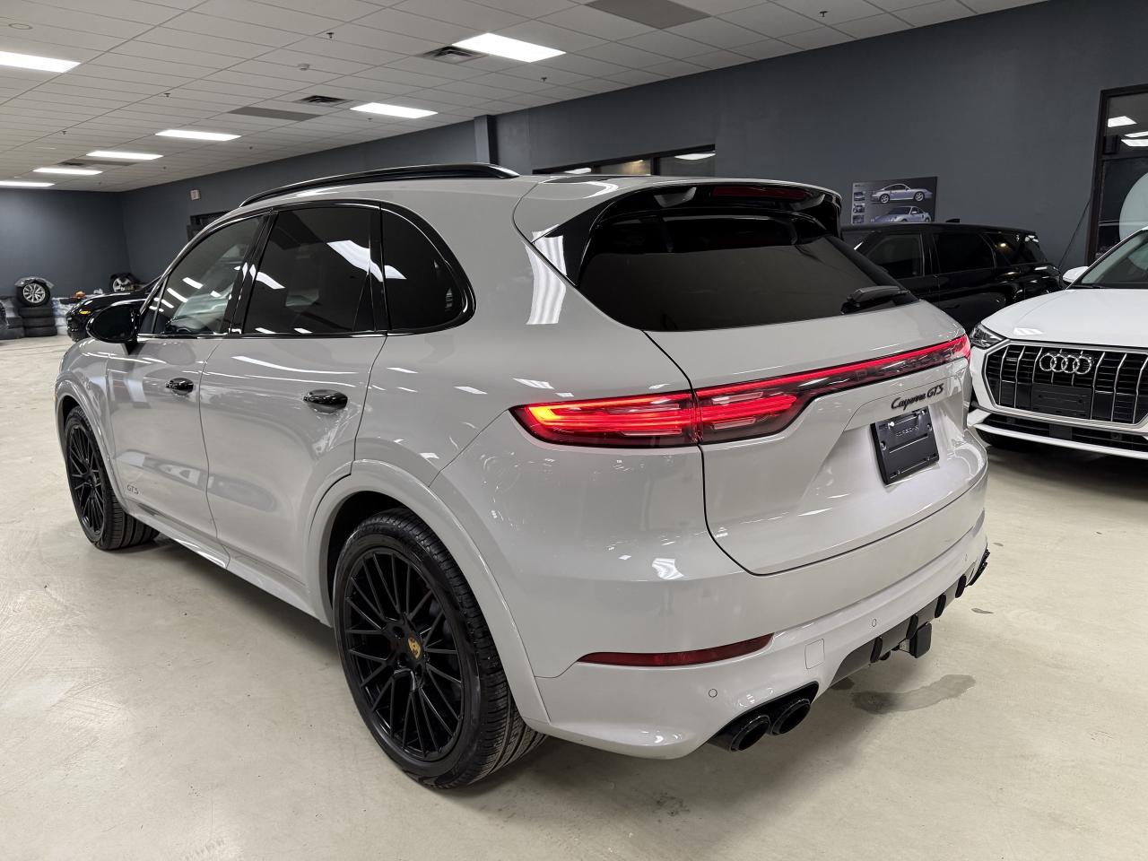 2021 Porsche Cayenne GTS AWD**ONE OWNER**FULLY SERVICED BY PORSCHE** Photo2
