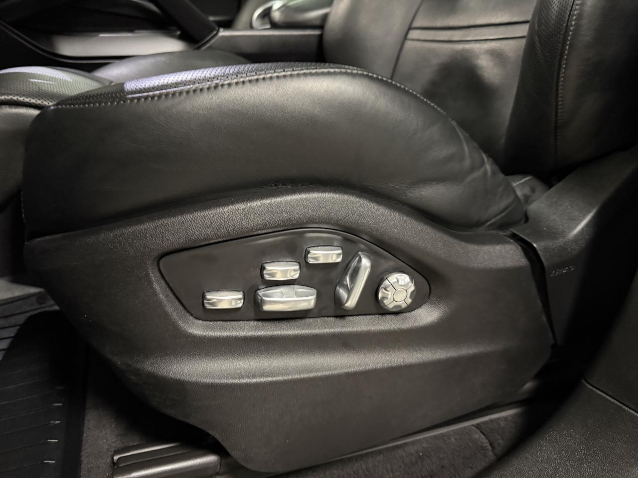 2021 Porsche Cayenne GTS AWD**ONE OWNER**FULLY SERVICED BY PORSCHE** Photo