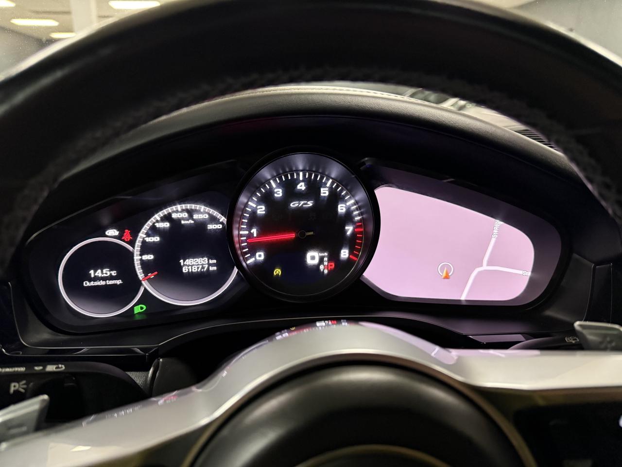 2021 Porsche Cayenne GTS AWD**ONE OWNER**FULLY SERVICED BY PORSCHE** Photo