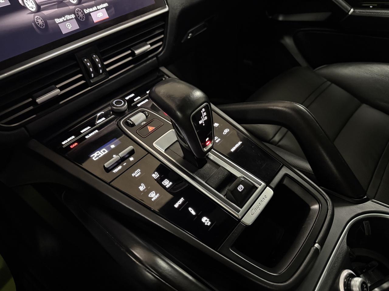 2021 Porsche Cayenne GTS AWD**ONE OWNER**FULLY SERVICED BY PORSCHE** Photo