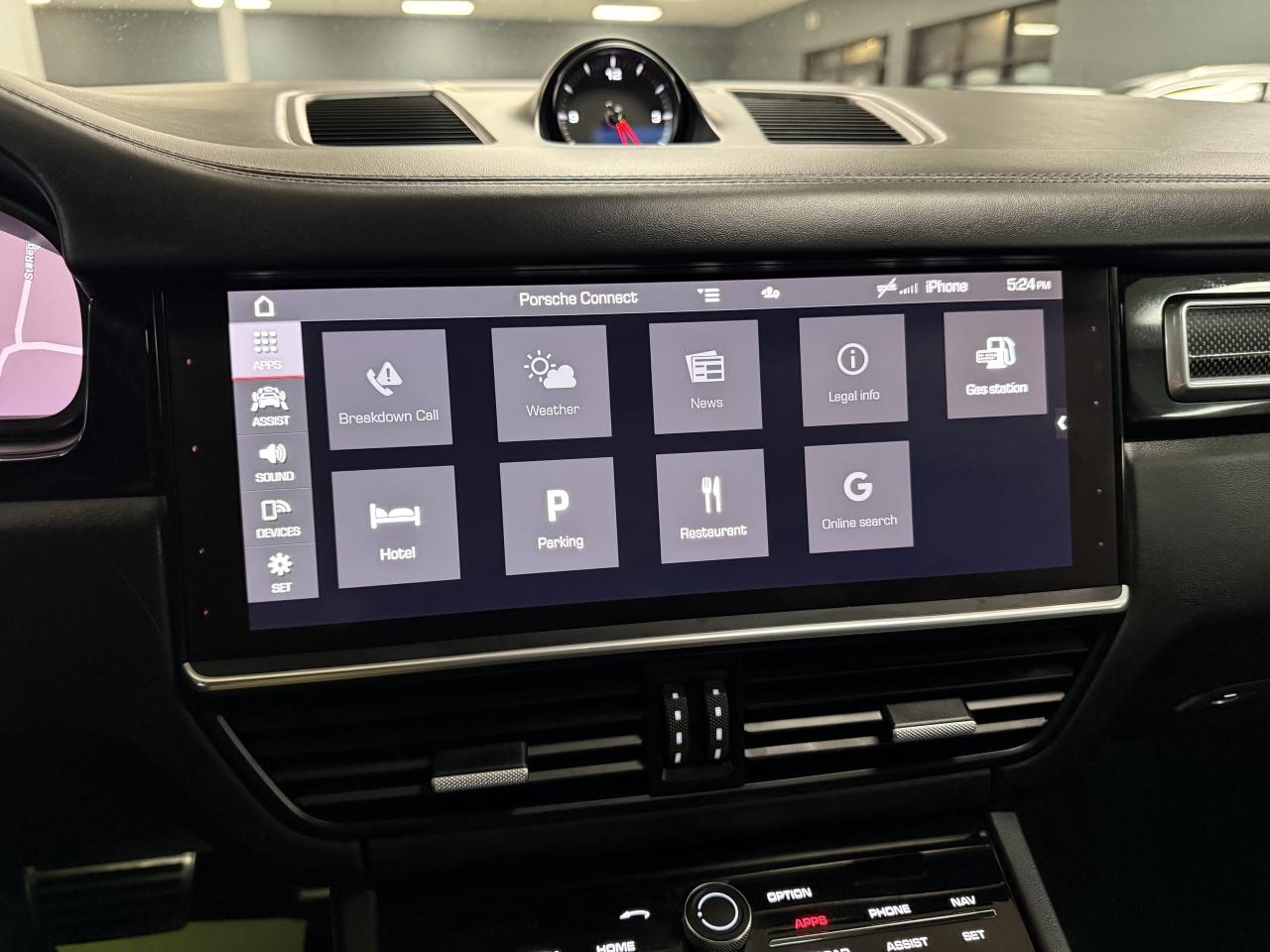 2021 Porsche Cayenne GTS AWD**ONE OWNER**FULLY SERVICED BY PORSCHE** Photo