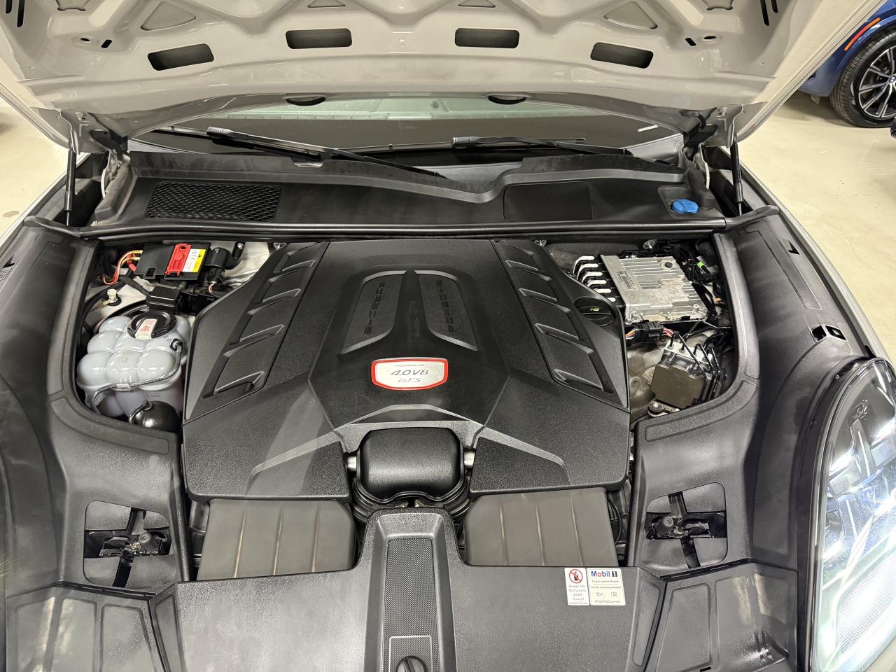 2021 Porsche Cayenne GTS AWD**ONE OWNER**FULLY SERVICED BY PORSCHE** Photo