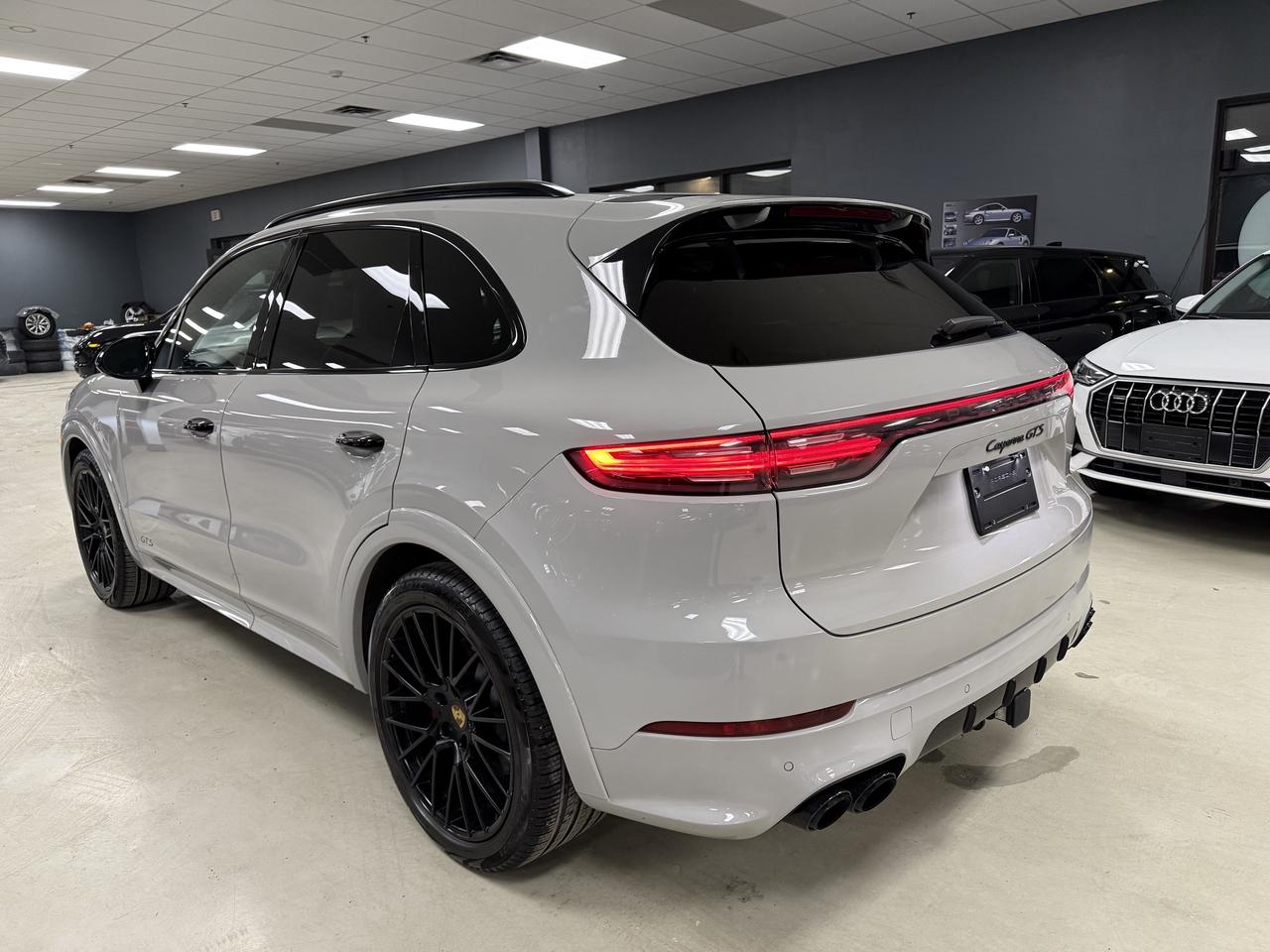 2021 Porsche Cayenne GTS AWD**ONE OWNER**FULLY SERVICED BY PORSCHE** Photo2