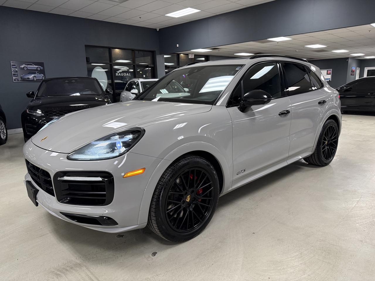 2021 Porsche Cayenne GTS AWD**ONE OWNER**FULLY SERVICED BY PORSCHE** Photo0