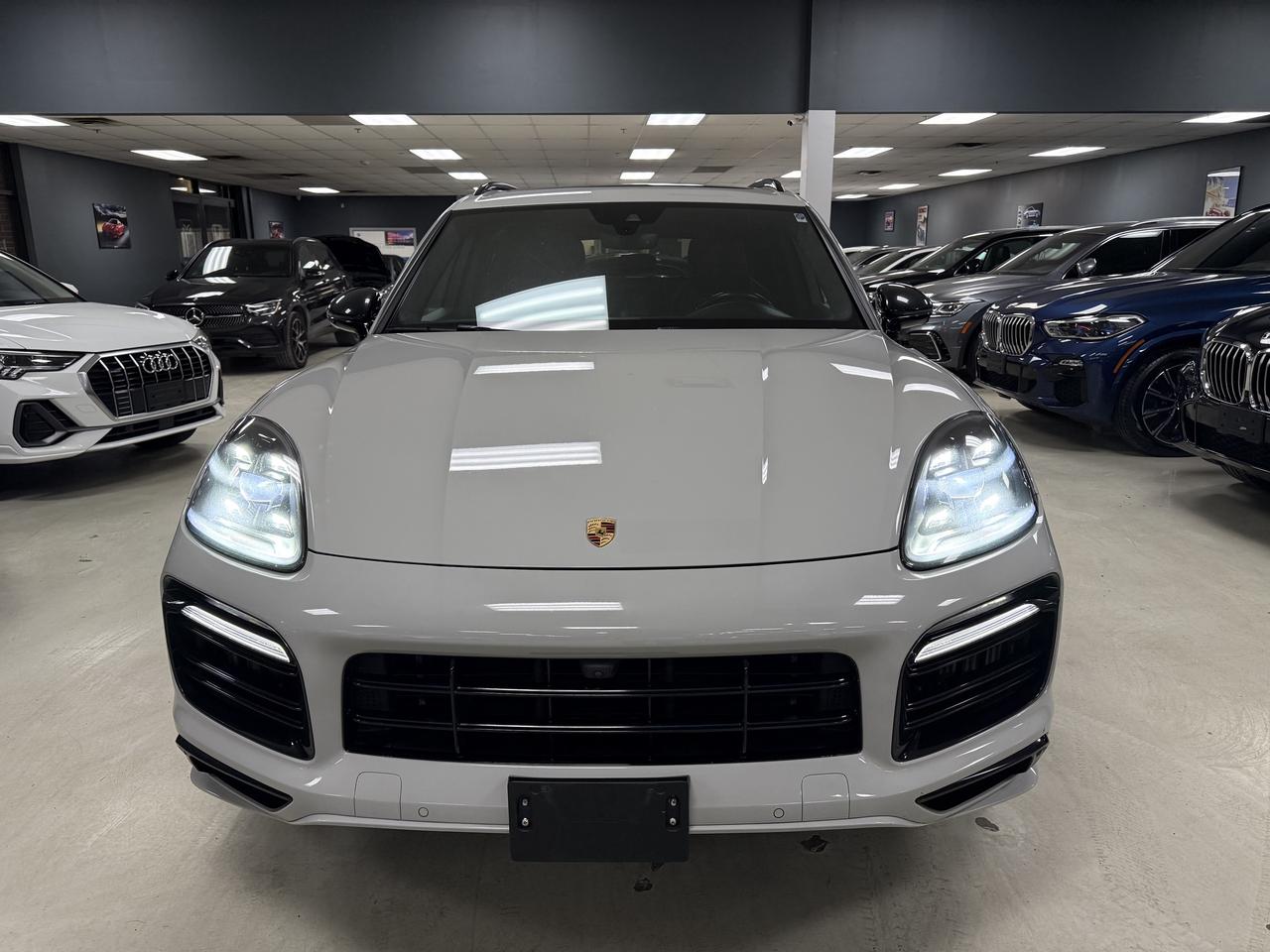 2021 Porsche Cayenne GTS AWD**ONE OWNER**FULLY SERVICED BY PORSCHE** Photo