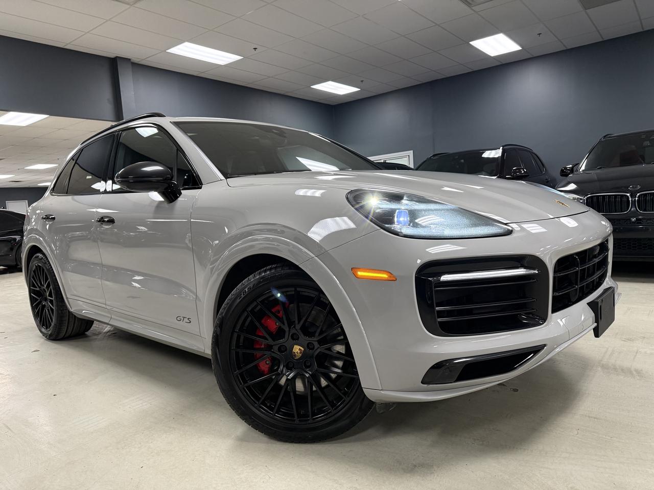 2021 Porsche Cayenne GTS AWD**ONE OWNER**FULLY SERVICED BY PORSCHE** Photo