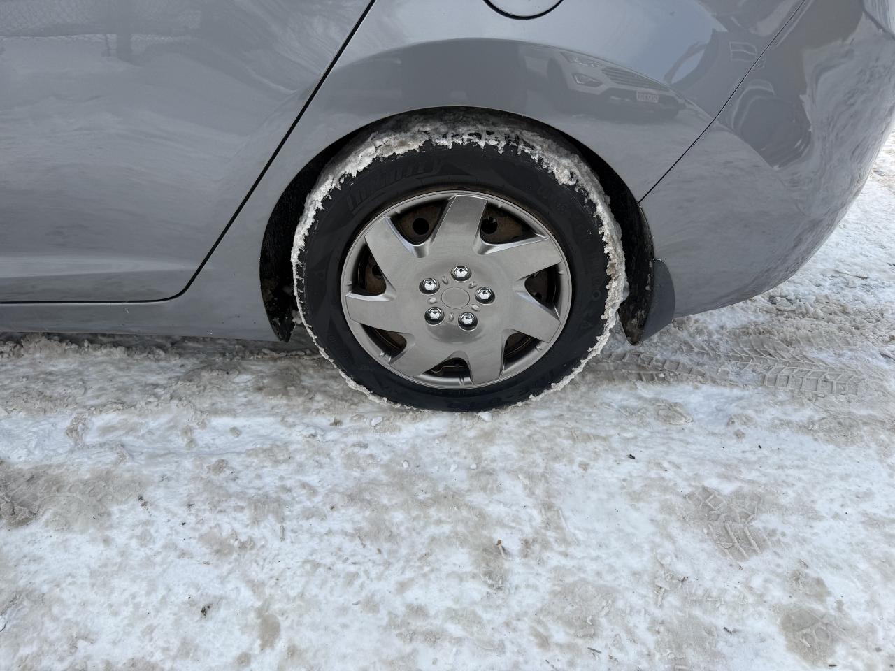 2013 Hyundai Elantra *** 3 YEAR WARRANTY INCLUDED *** Photo