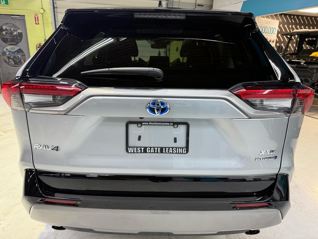 2024 Toyota RAV4 HYBRID XSE AWD   TECHNOLOGY PACKAGE   NO ACCIDENTS Photo