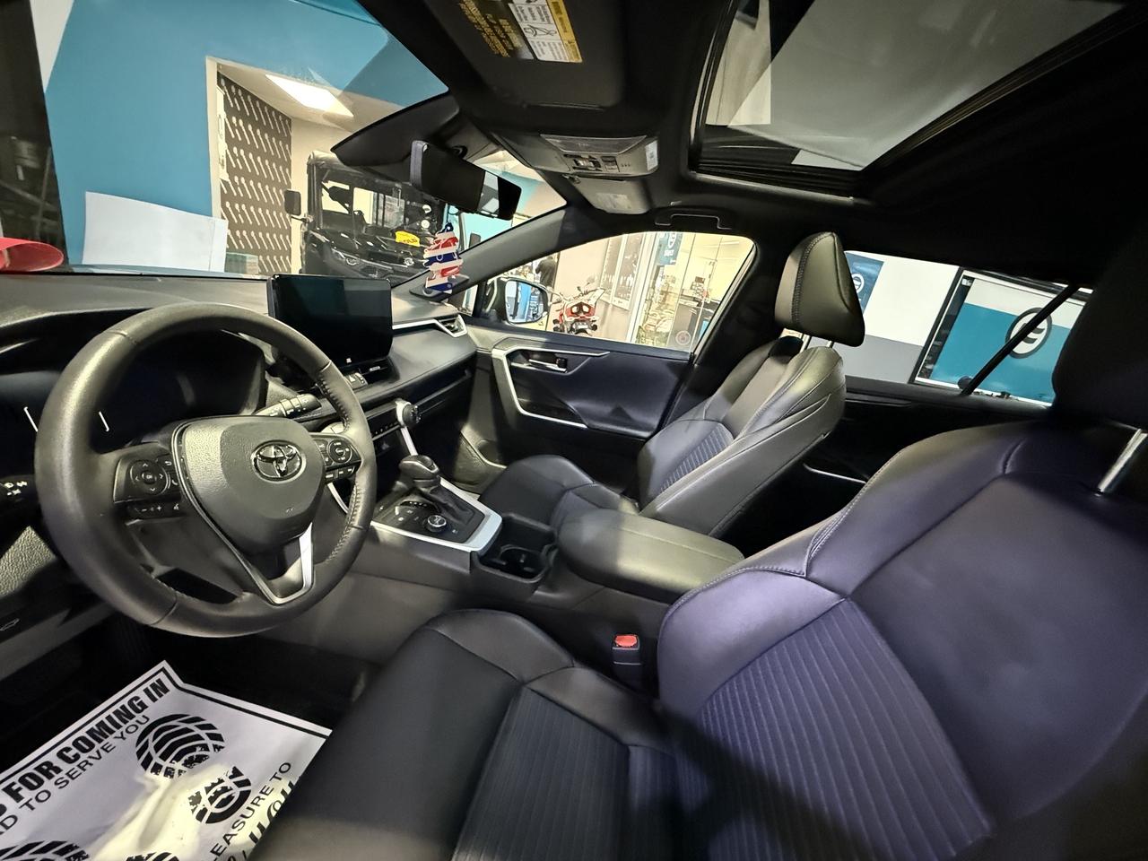 2024 Toyota RAV4 HYBRID XSE AWD   TECHNOLOGY PACKAGE   NO ACCIDENTS Photo5