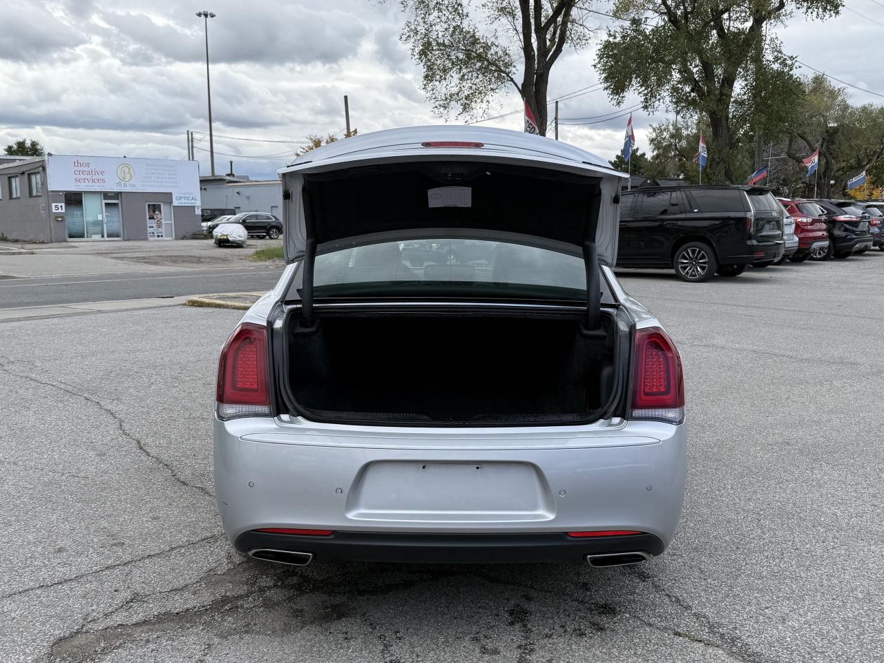 2023 Chrysler 300 300 S * AWD * OneOwner * Chrylser Warranty Photo