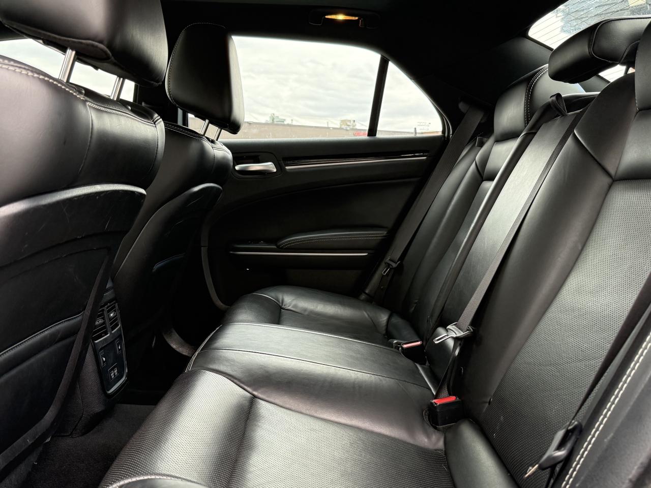 2023 Chrysler 300 300 S * AWD * OneOwner * Chrylser Warranty Photo