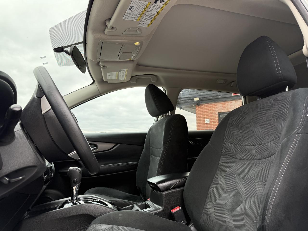 2016 Nissan Rogue AWD * SV * 7 PASSANGER * 4CYL * 2.5L * RARE Photo