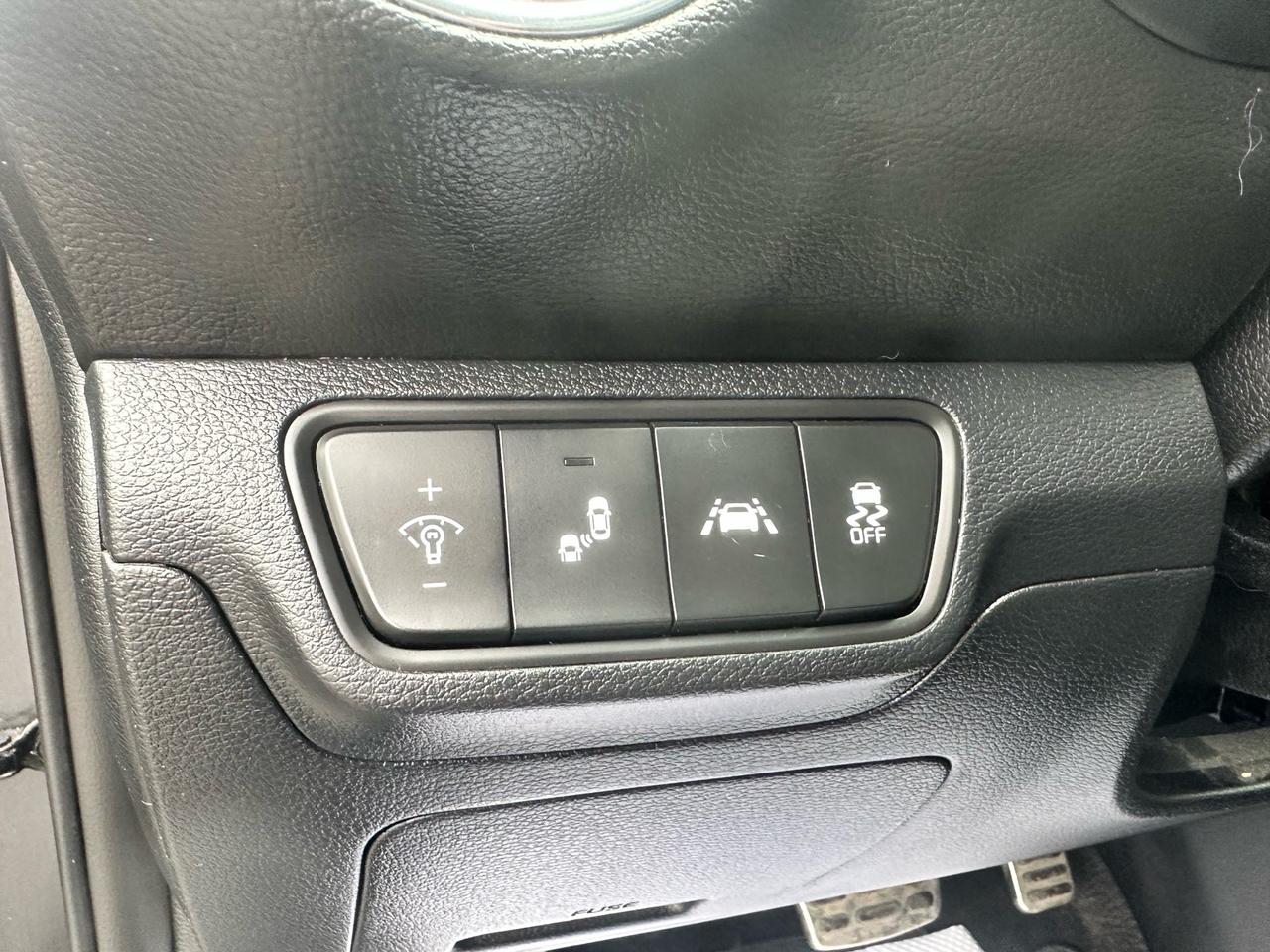 2020 Kia Forte5 EX ~ CarPlay ~ REAR CAM ~ SAFETY INCLUDED Photo