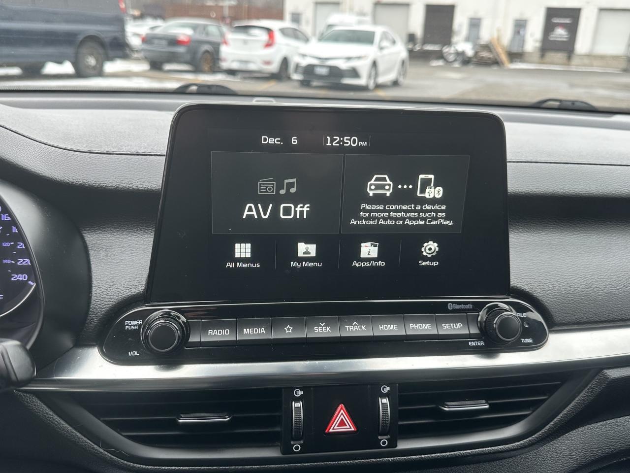 2020 Kia Forte5 EX ~ CarPlay ~ REAR CAM ~ SAFETY INCLUDED Photo