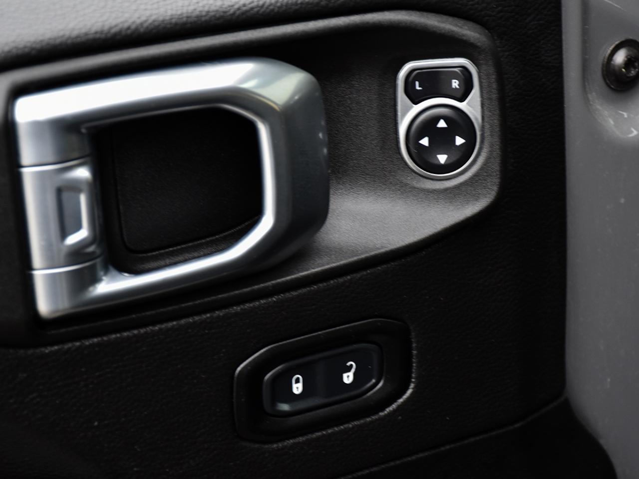 2021 Jeep Wrangler 4xe Unlimited * Rubicon * 4x4 * One Owner * Hybrid Photo