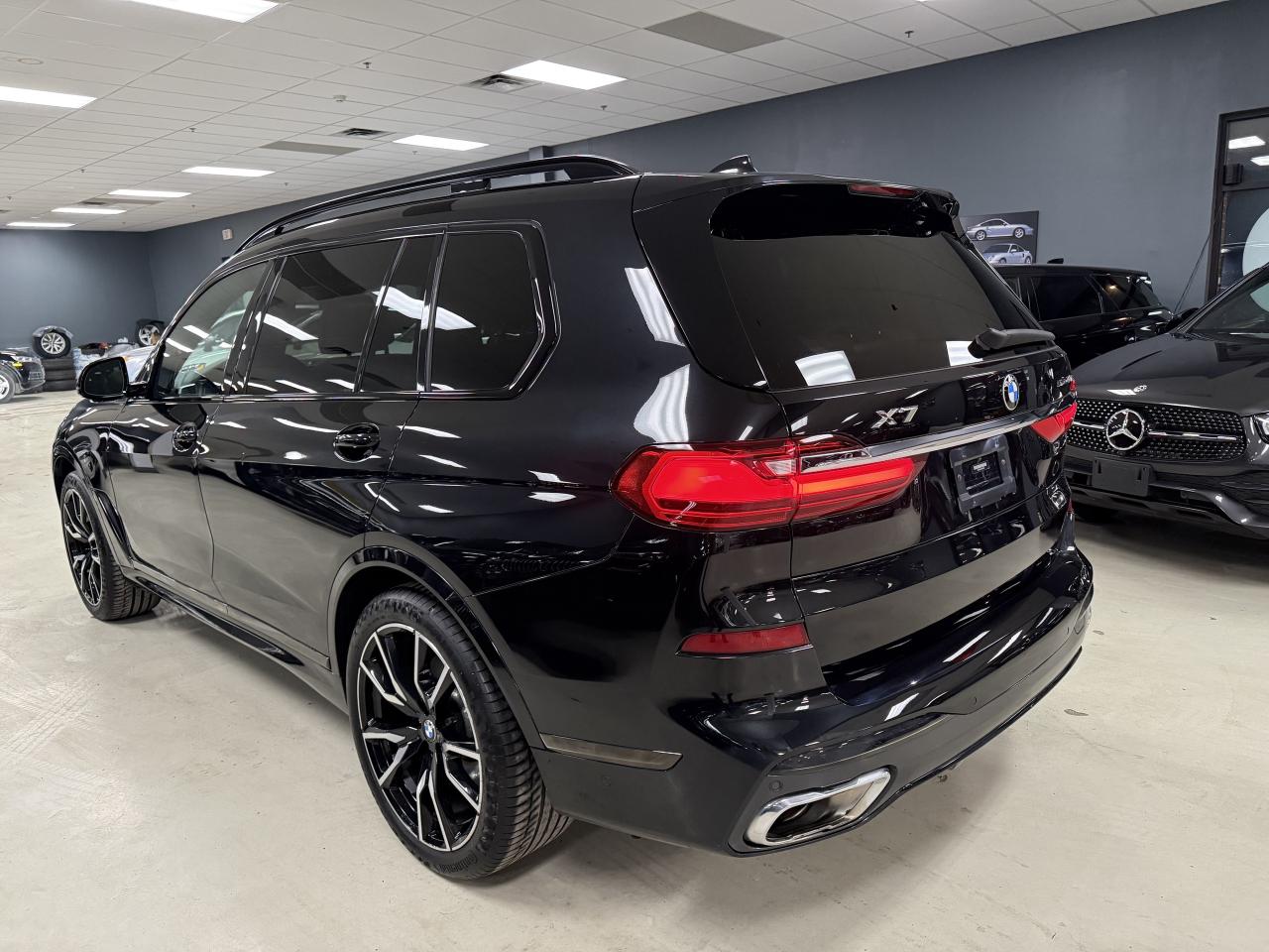 2019 BMW X7 xDrive40i Sports Activity Vehicle Photo2