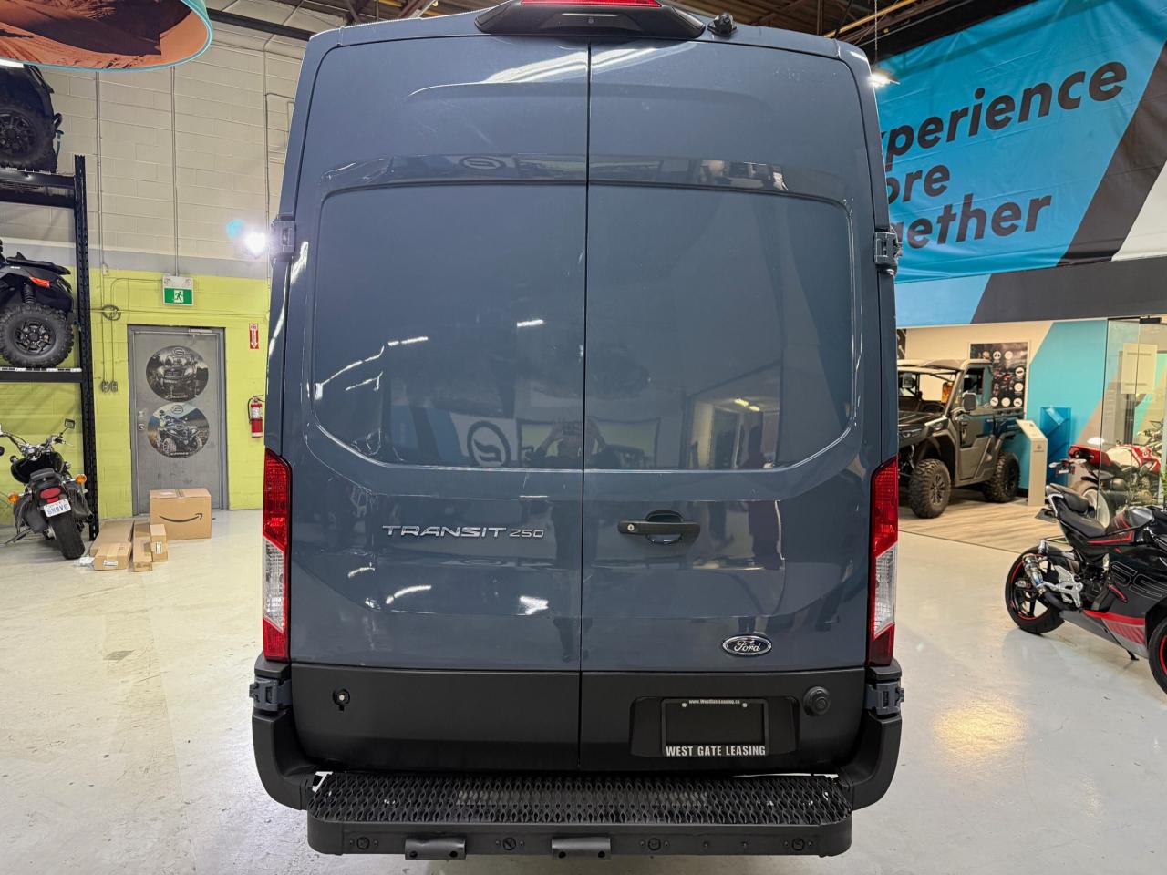 2021 Ford Transit Cargo Van T-250 148 EL   EXTRA LONG   CAMERA   HIGH ROOF   N Photo