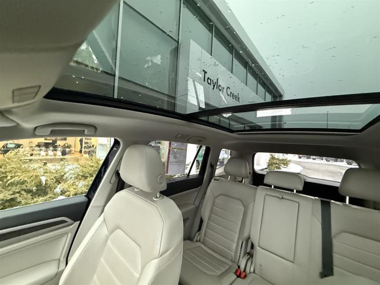 2018 Volkswagen Atlas Highline 3.6L 8sp at w/Tip 4MOTION Photo