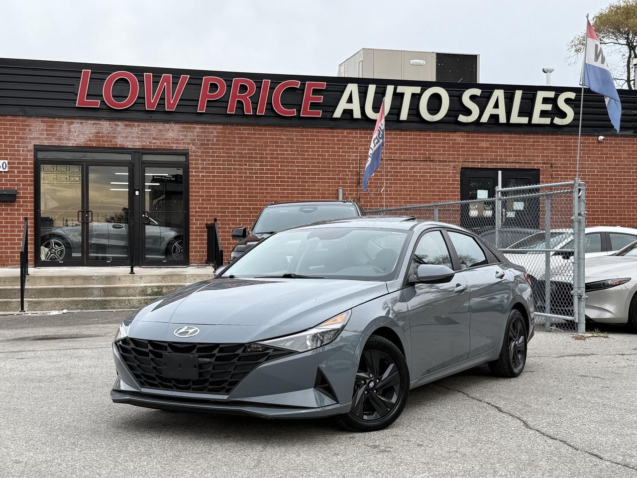 2022 Hyundai Elantra Preferred I IVT w-Sun & Tech Package I 2.0 I 4CYL Photo0