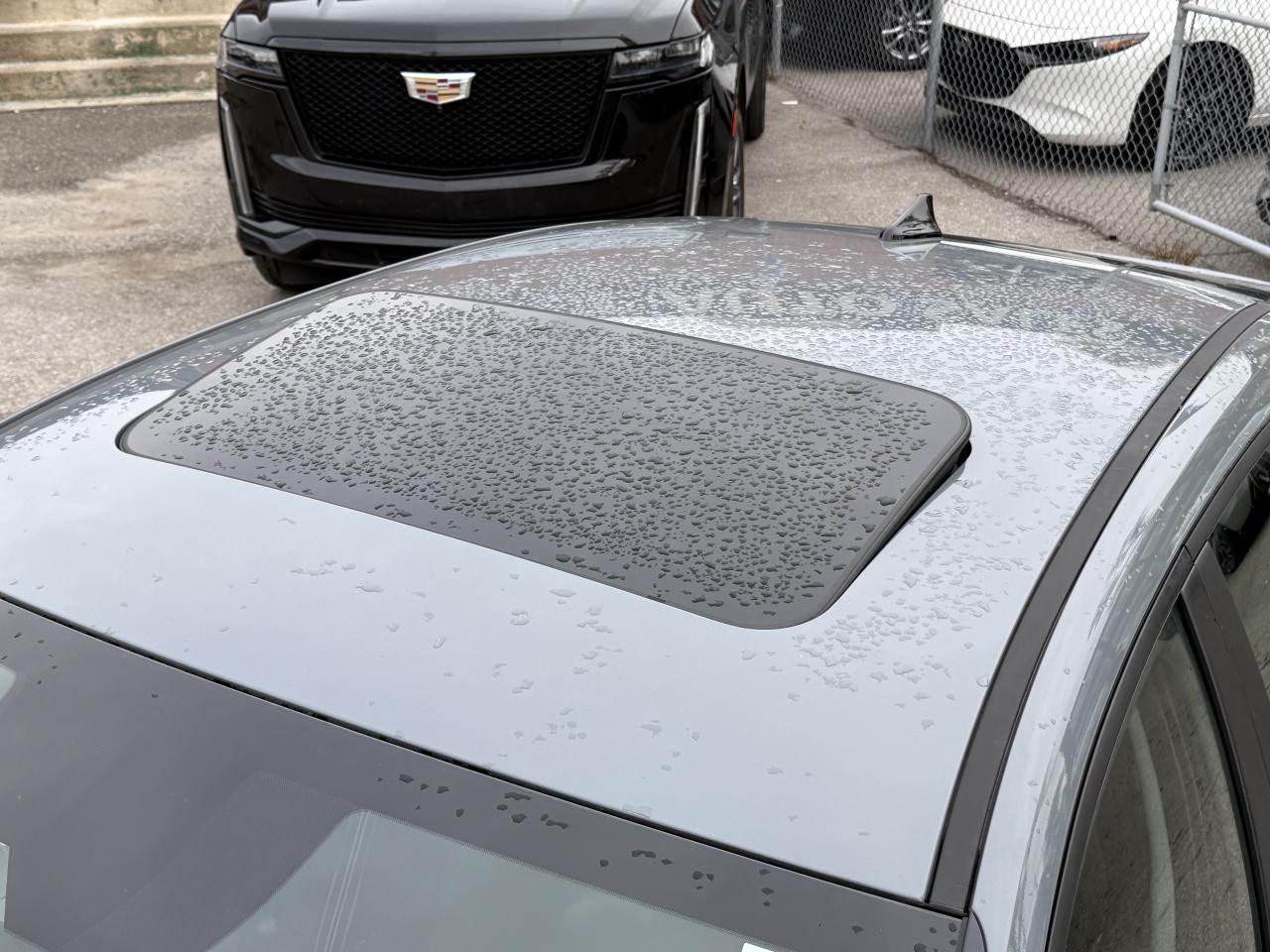 2022 Hyundai Elantra Preferred I IVT w-Sun & Tech Package I 2.0 I 4CYL Photo