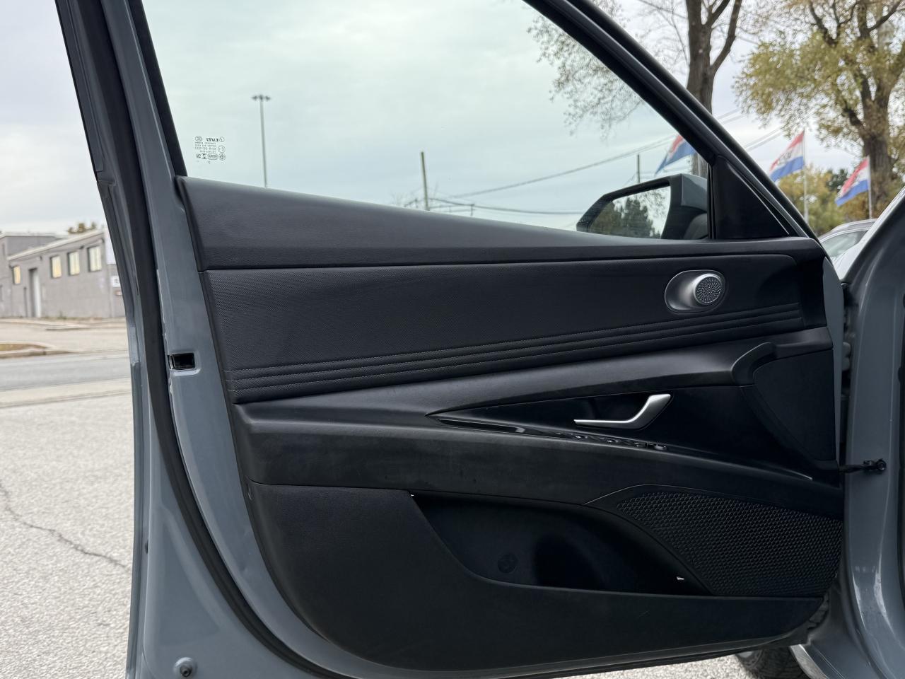 2022 Hyundai Elantra Preferred I IVT w-Sun & Tech Package I 2.0 I 4CYL Photo