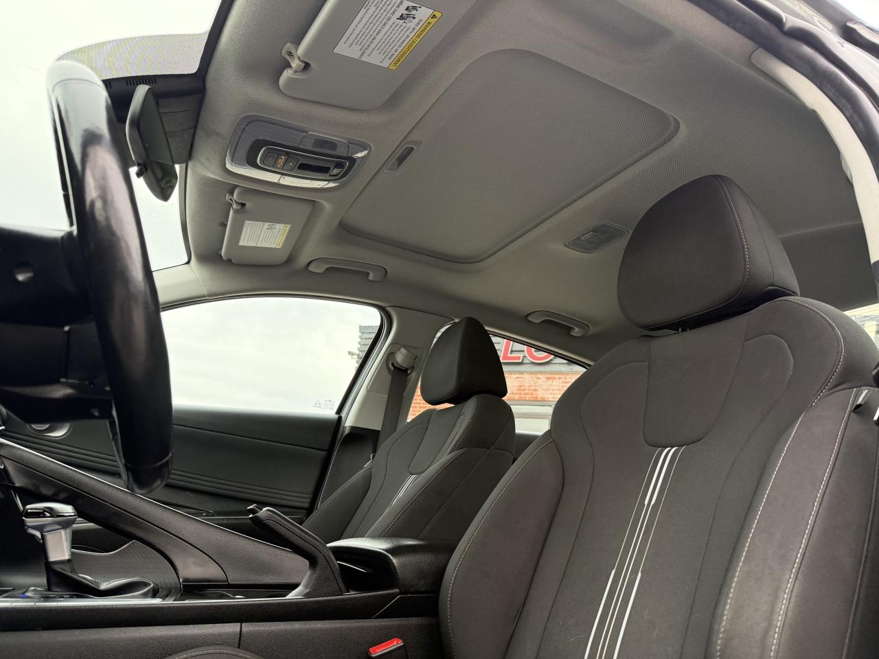 2022 Hyundai Elantra Preferred I IVT w-Sun & Tech Package I 2.0 I 4CYL Photo