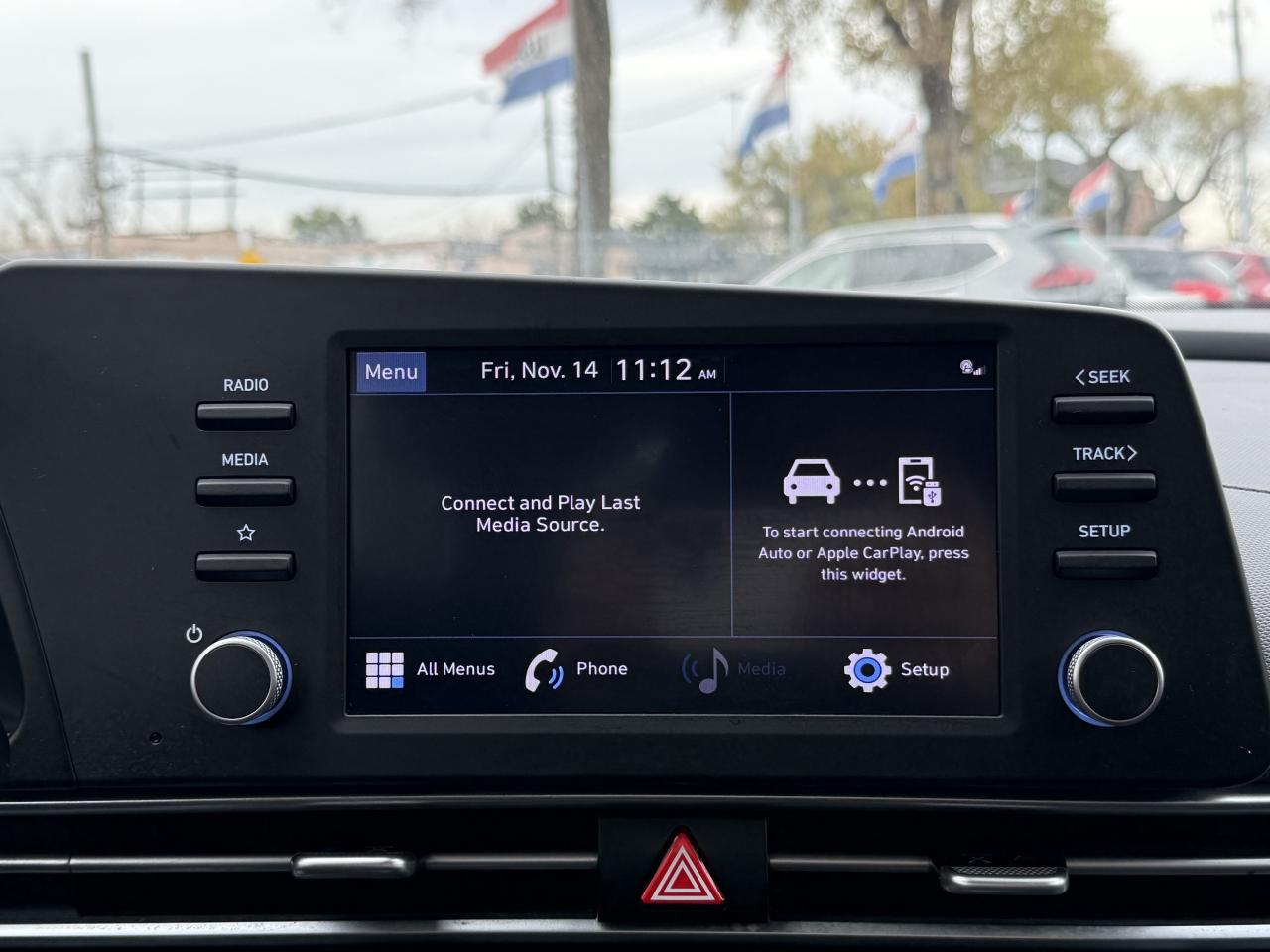 2022 Hyundai Elantra Preferred I IVT w-Sun & Tech Package I 2.0 I 4CYL Photo