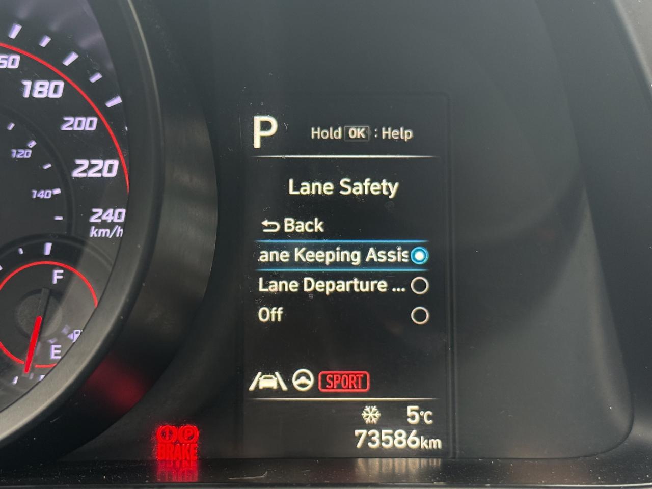 2022 Hyundai Elantra Preferred I IVT w-Sun & Tech Package I 2.0 I 4CYL Photo