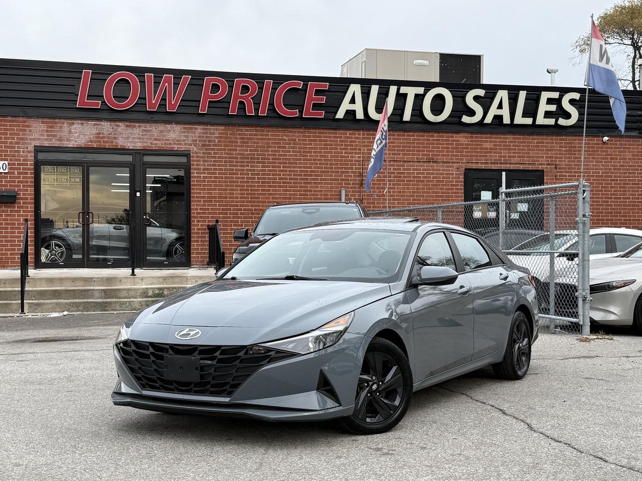 2022 Hyundai Elantra Preferred I IVT w-Sun & Tech Package I 2.0 I 4CYL Photo