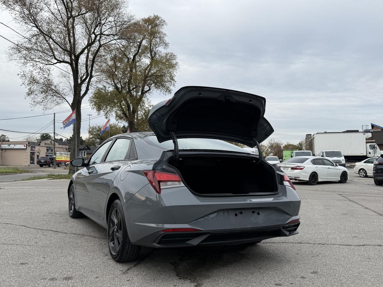 2022 Hyundai Elantra Preferred I IVT w-Sun & Tech Package I 2.0 I 4CYL Photo