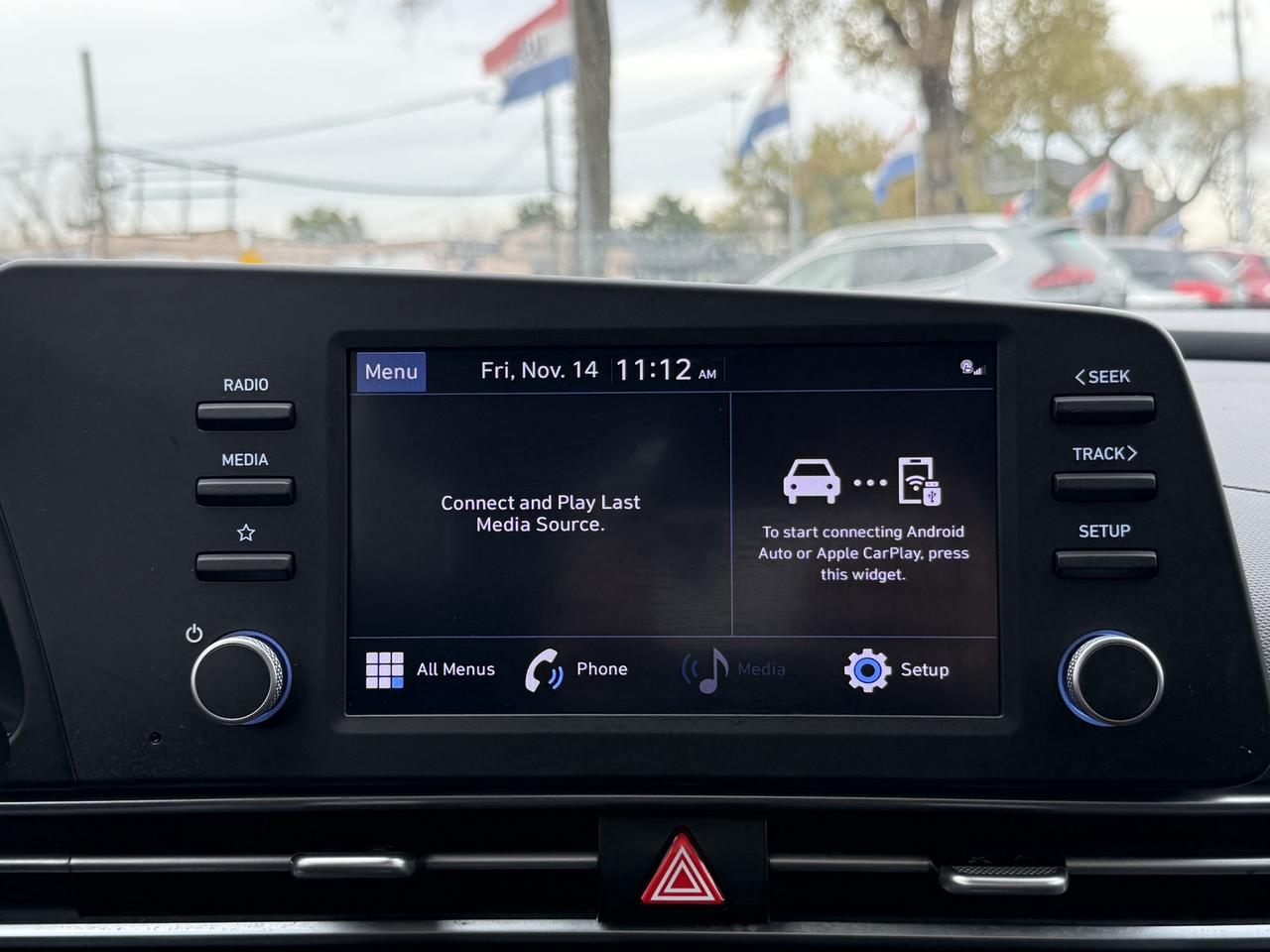 2022 Hyundai Elantra Preferred I IVT w-Sun & Tech Package I 2.0 I 4CYL Photo