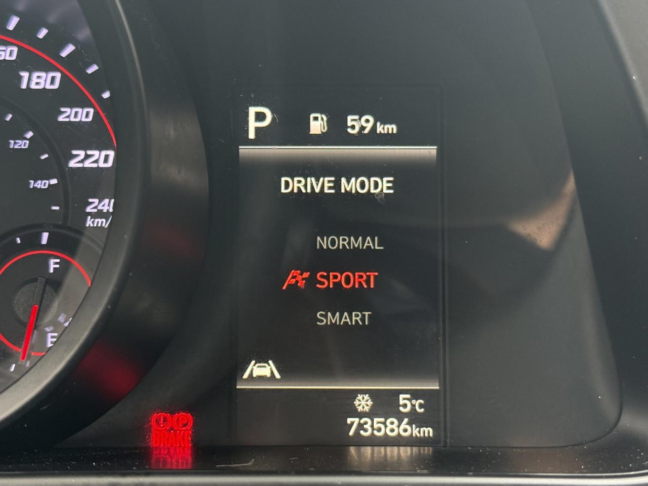 2022 Hyundai Elantra Preferred I IVT w-Sun & Tech Package I 2.0 I 4CYL Photo