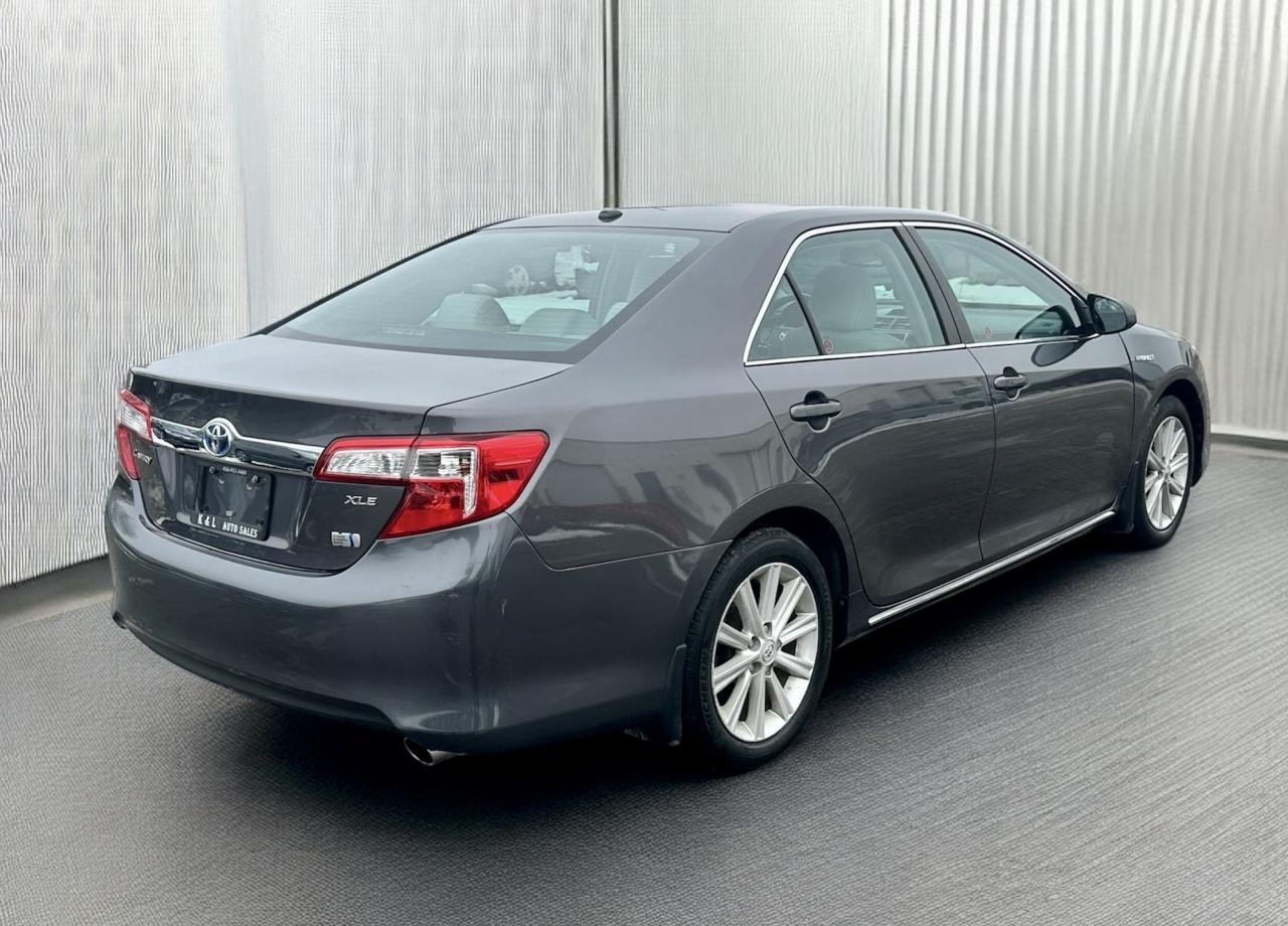 2014 Toyota Camry Hybrid XLE ~ HYBRID ~ NAV ~ REAR CAM ~ CERTIFIED Photo2