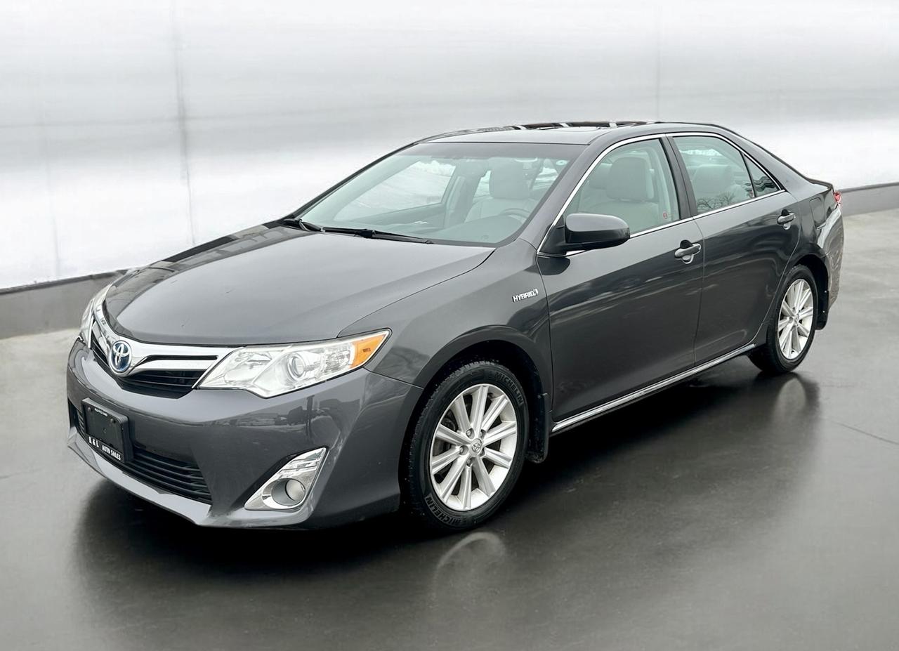 2014 Toyota Camry Hybrid XLE ~ HYBRID ~ NAV ~ REAR CAM ~ CERTIFIED Photo
