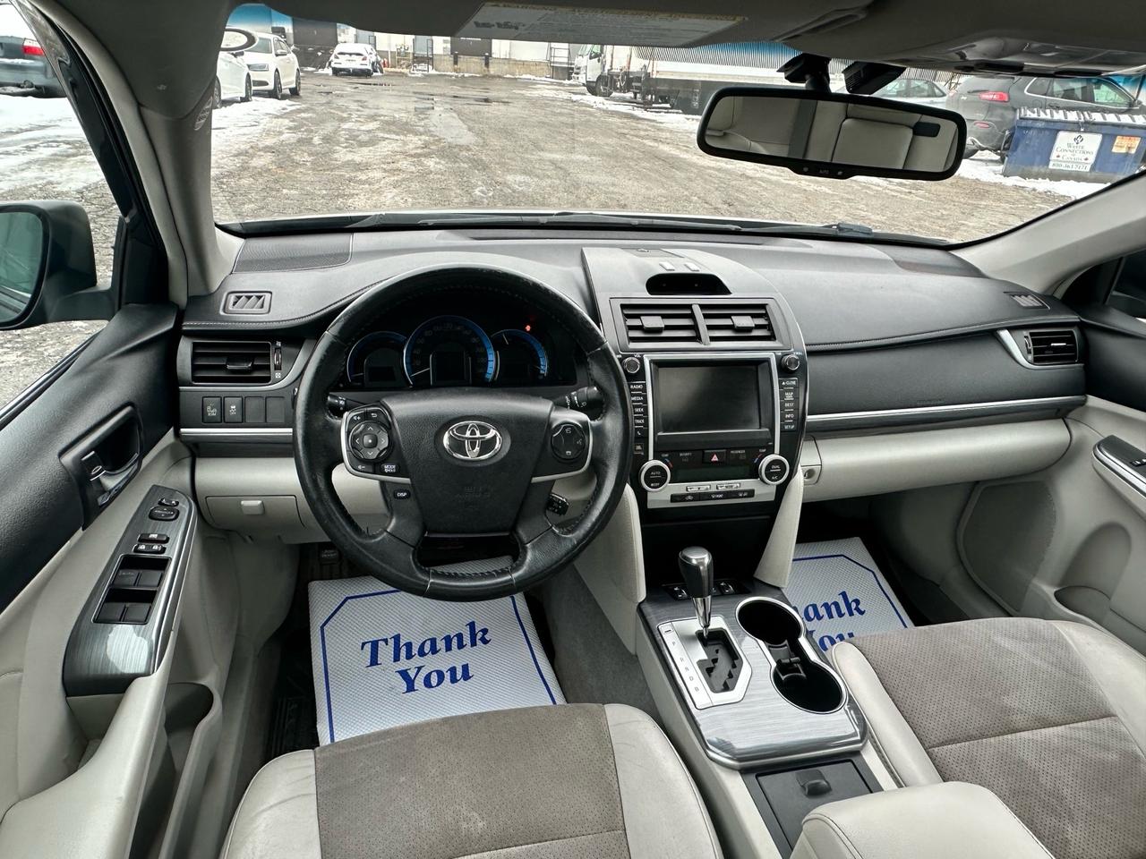 2014 Toyota Camry Hybrid XLE ~ HYBRID ~ NAV ~ REAR CAM ~ CERTIFIED Photo