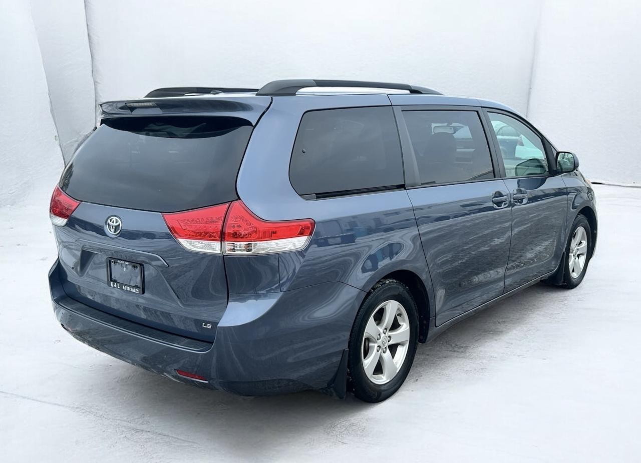2014 Toyota Sienna LE ~ 8-Pass ~ PWR DOORS ~ NO ACCIDENTS Photo2