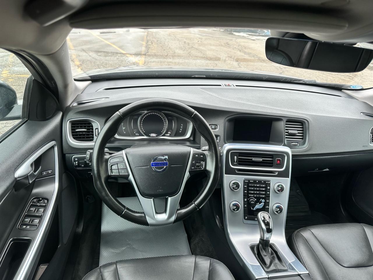 2017 Volvo V60 Cross Country T5 AWD ~ NO ACCIDENTS ~ CERTIFIED Photo