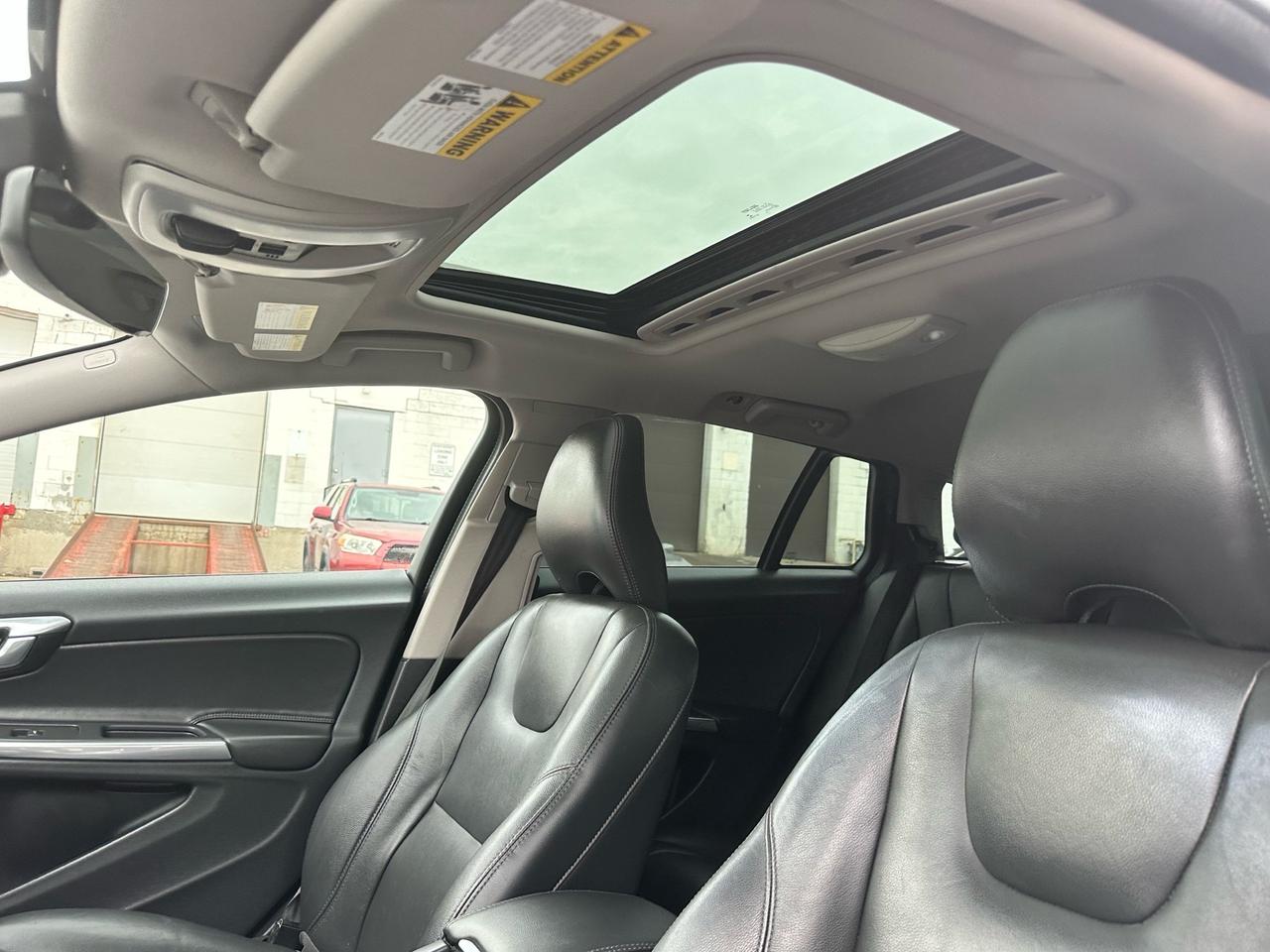 2017 Volvo V60 Cross Country T5 AWD ~ NO ACCIDENTS ~ CERTIFIED Photo