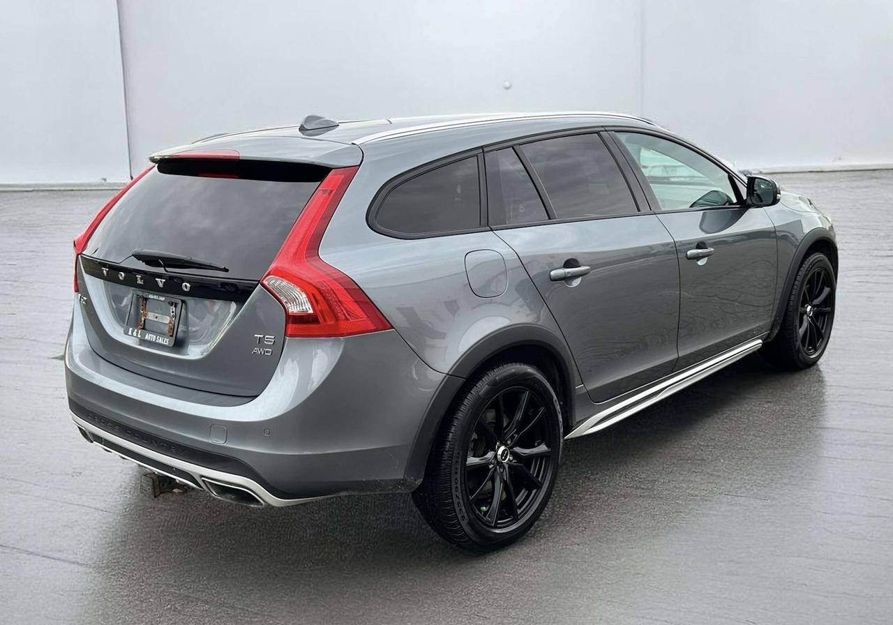 2017 Volvo V60 Cross Country T5 AWD ~ NO ACCIDENTS ~ CERTIFIED Photo